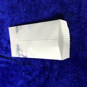 envelopes de papel com um lindo 